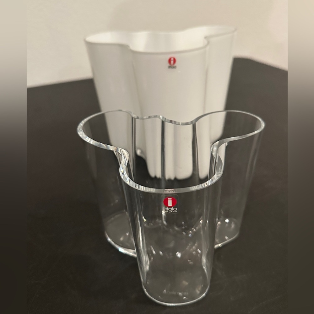 Iittala EUC Alvar Aalto Glass Classic Large White‎ Vase Size H 6 1/4" and H 5